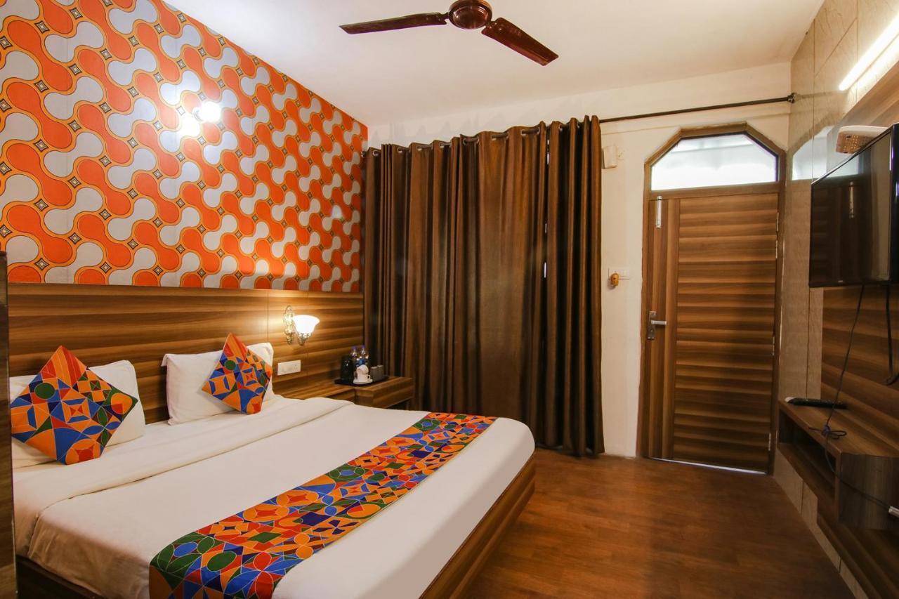 דרמסאלה Fabhotel Vijay Palace מראה חיצוני תמונה