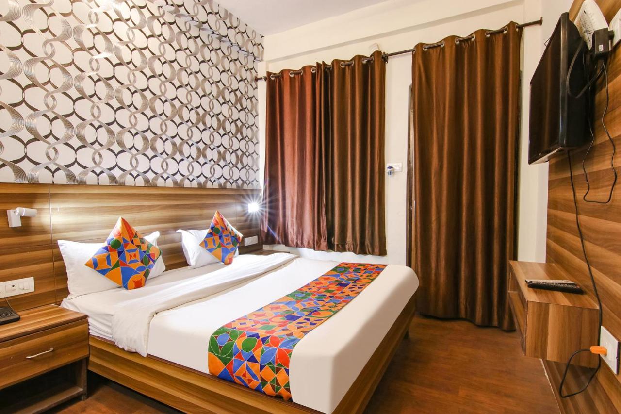 דרמסאלה Fabhotel Vijay Palace מראה חיצוני תמונה